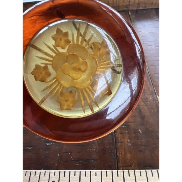 VINTAGE ART DECO REVERSE CARVED APPLE JUICE BLACK BAKELITE FLOWER BROOCH - Picture 6 of 13